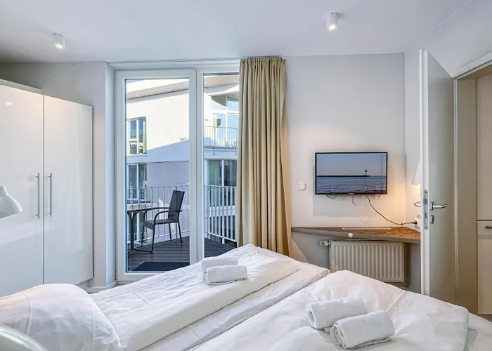 Duenenvilla 14, Whg 1 *